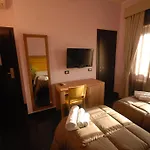 Ostia Antica Suite B&B Bed and Breakfast Όστια Αντίκα